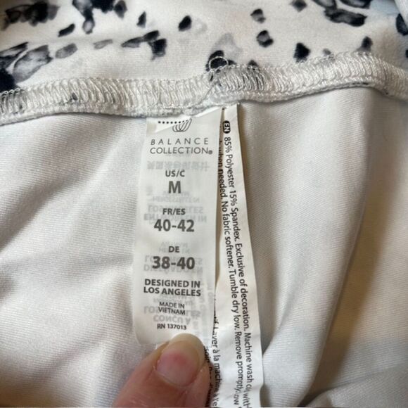 Balance Collection Women's Leggings White with Black Gray Geo Print Size Medium - Picture 8 of 10